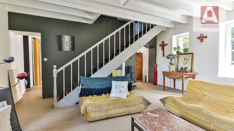 Maison - 187 m² - 5 pièces