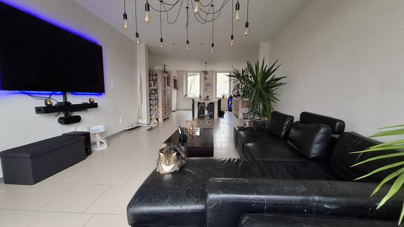 Maison - 205 m² - 7 pièces