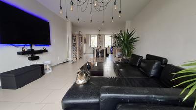 Maison - 205 m² - 7 pièces