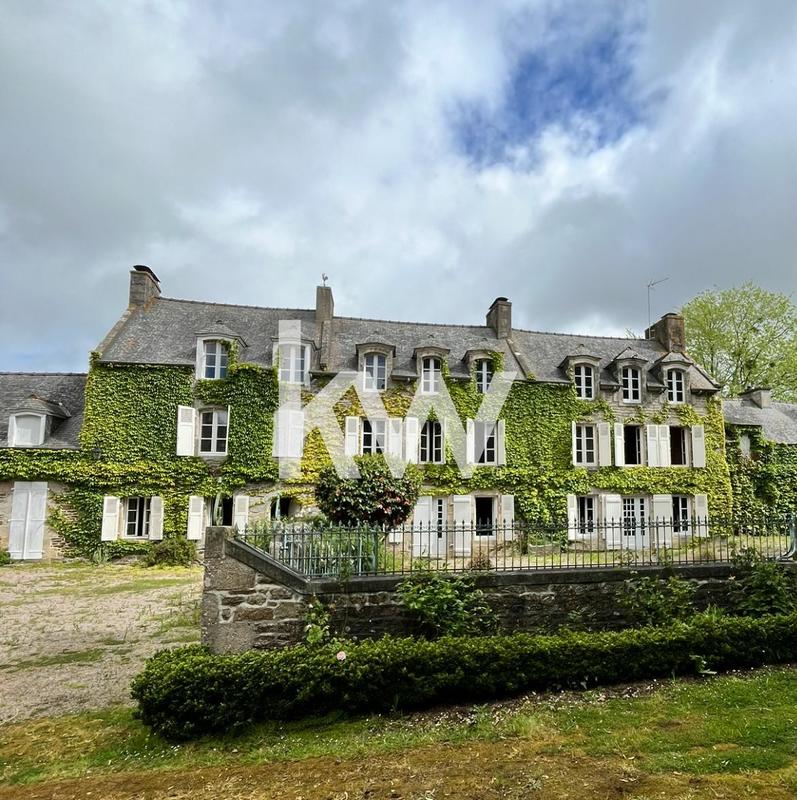 Maison - 306 m² - 9 pièces