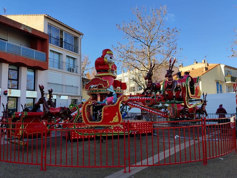 Les manèges, parades et jeux de Noël