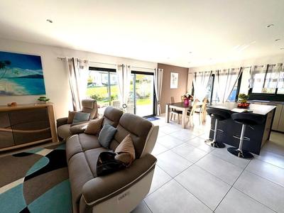 Maison - 128 m² - 5 pièces