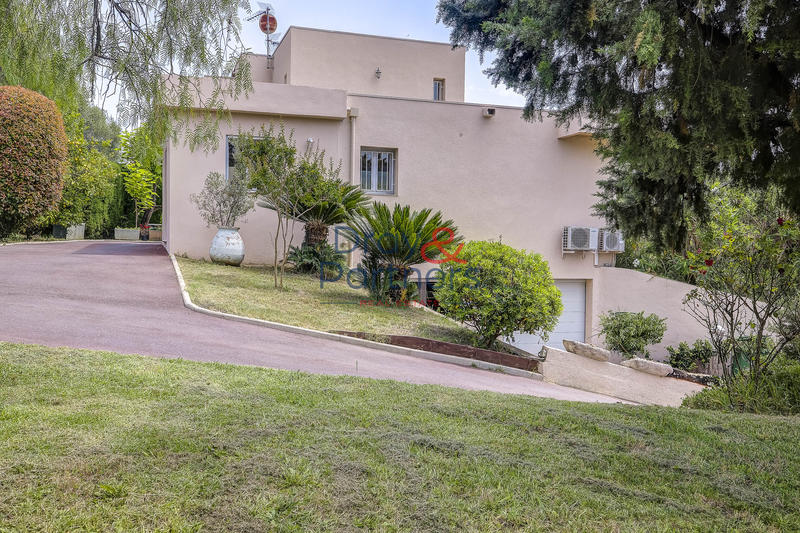 Villa - 160 m² - 6 pièces