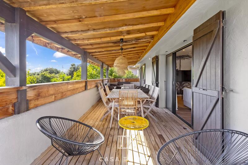 Villa - 270 m² - 11 pièces