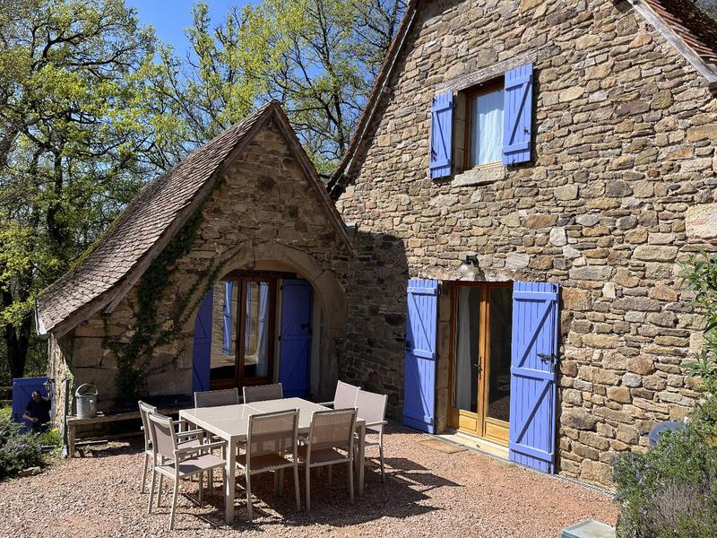 Propriété - 250 m² - 11 pièces