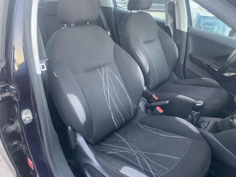 Peugeot 208 1.6 e-HDi Fap Business Pack 4cv 5p