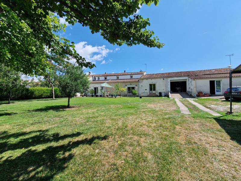 Maison - 175 m² - 6 pièces