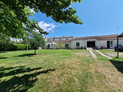 Maison - 175 m² - 6 pièces