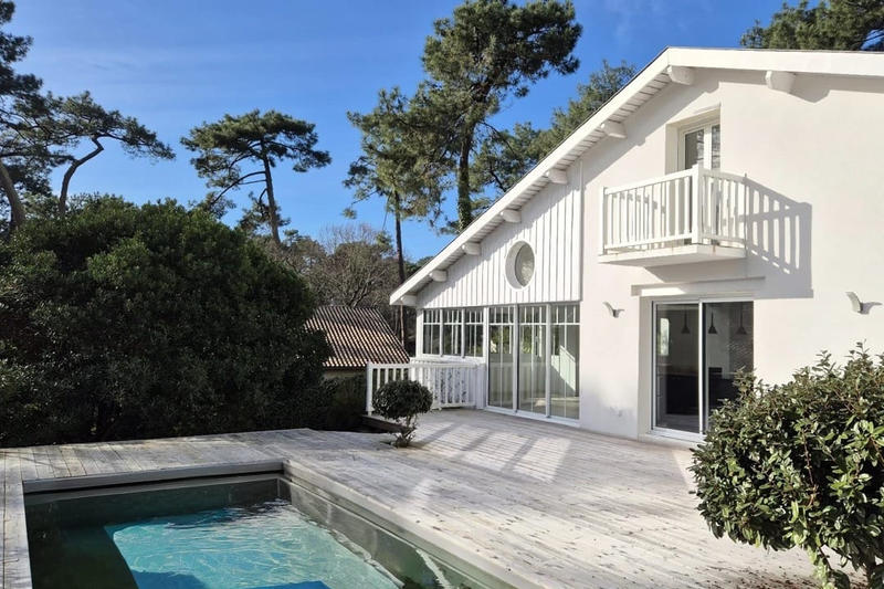 Maison - 170 m² - 7 pièces