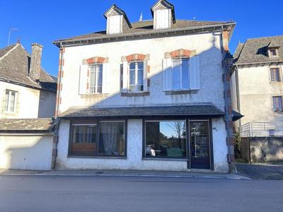 Maison - 157 m² - 7 pièces