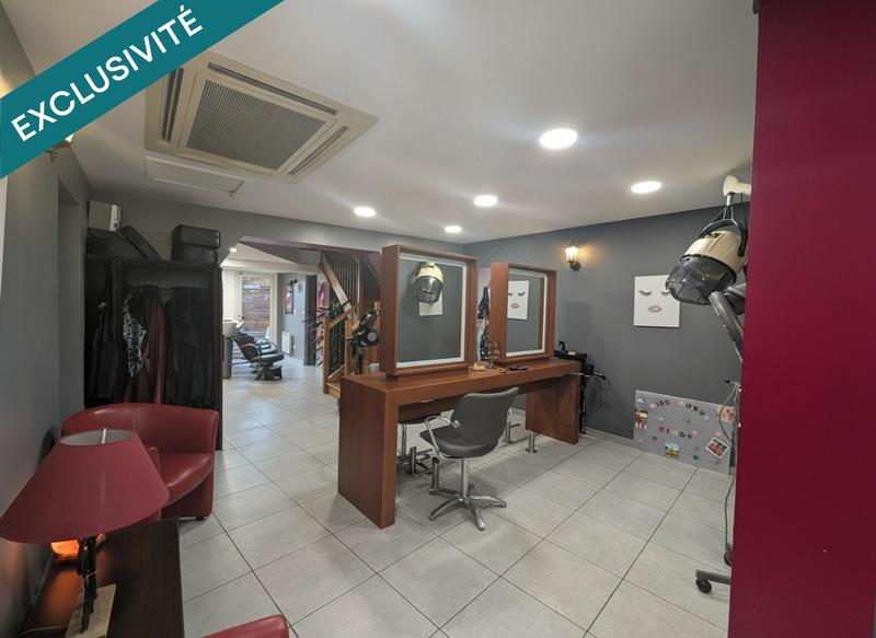 Local commercial - 135 m² - 4 pièces