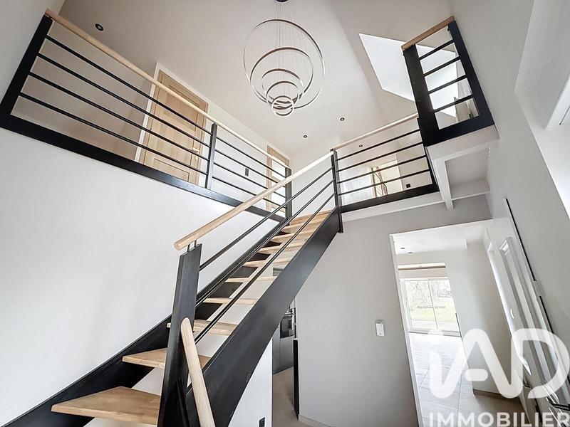 Maison - 155 m² - 7 pièces