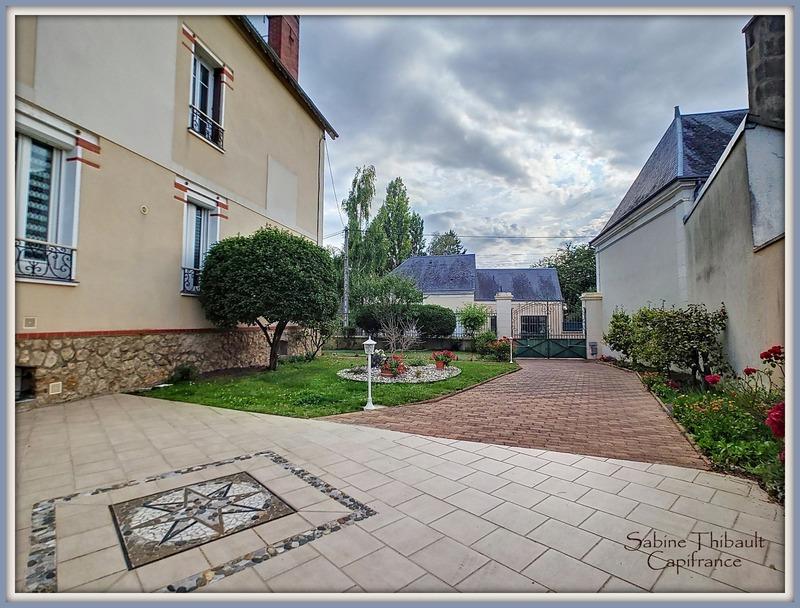 Maison - 196 m² - 7 pièces