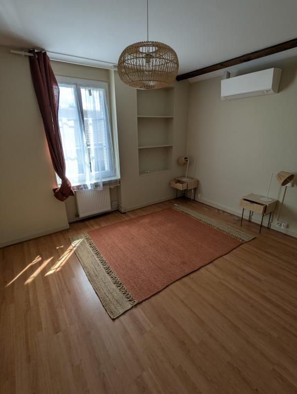 Maison - 104 m² - 4 pièces