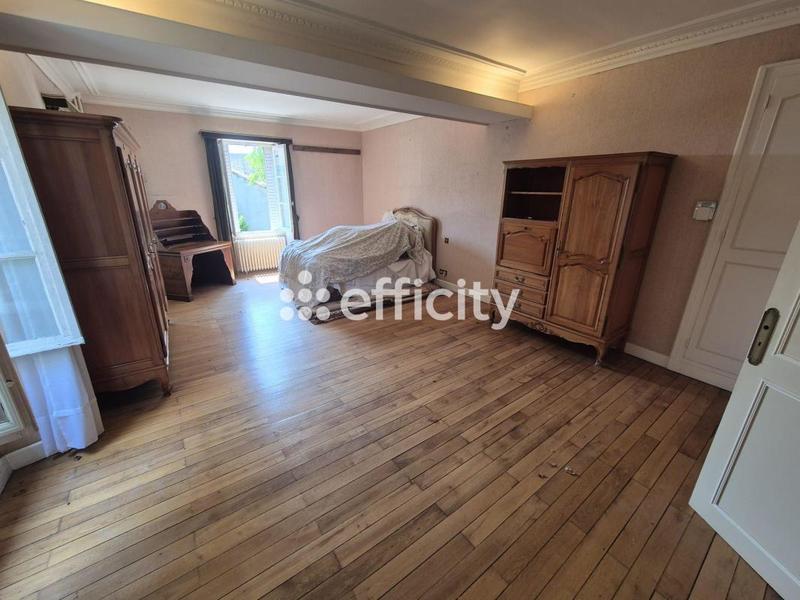 Maison - 231 m² - 6 pièces