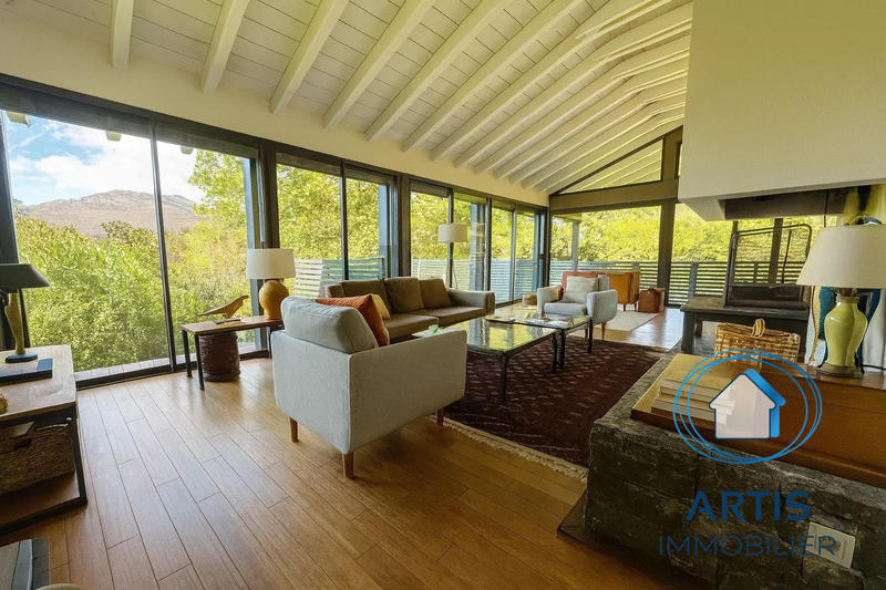 Maison contemporaine - 179 m² - 5 pièces