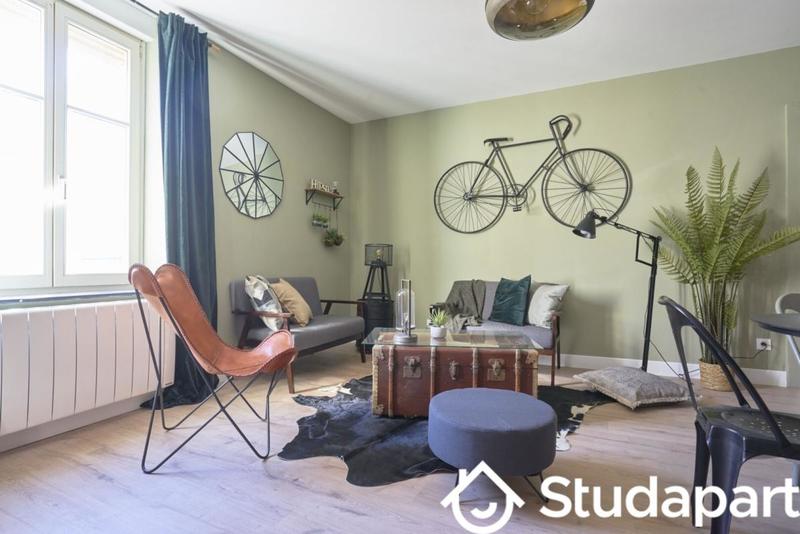 Chambre - 14 m² - 1 pièce