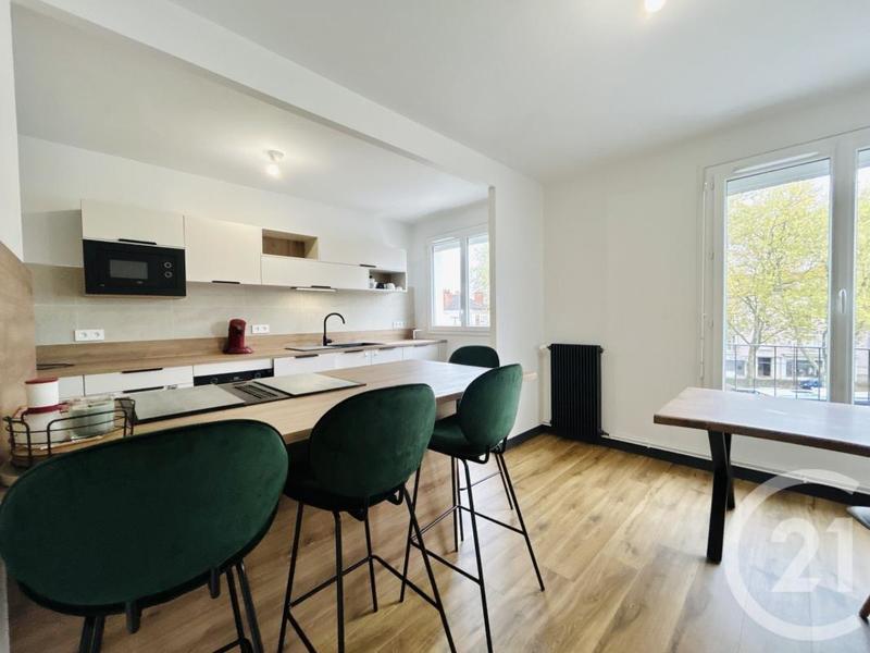 Appartement - 80 m² - 3 pièces