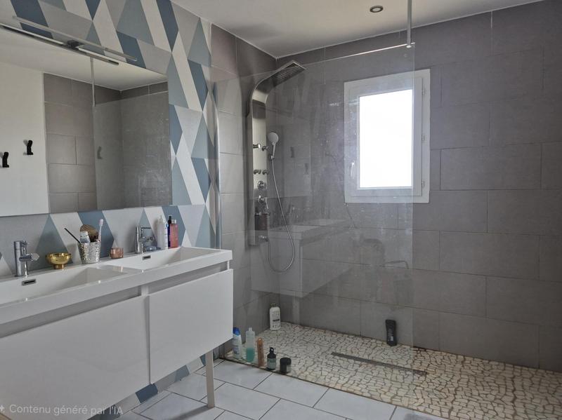 Maison - 192 m² - 7 pièces