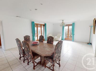 Maison - 117 m² - 5 pièces