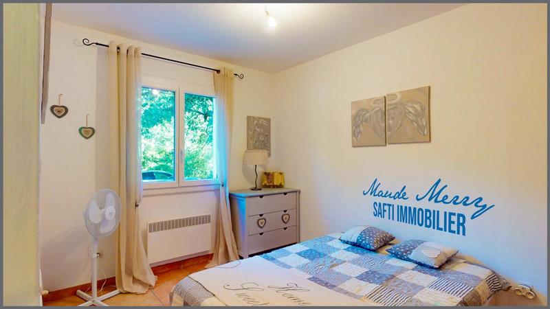 Villa - 160 m² - 8 pièces