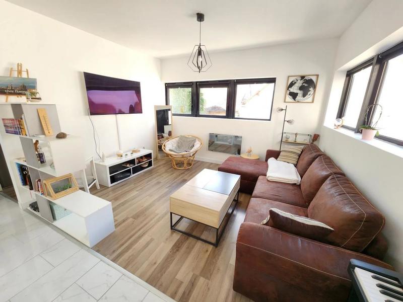 Appartement - 70 m² - 3 pièces