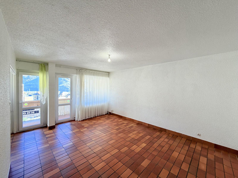 Appartement - 99 m² - 5 pièces