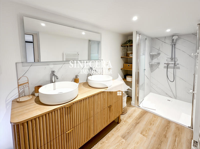 Appartement - 75 m² - 4 pièces