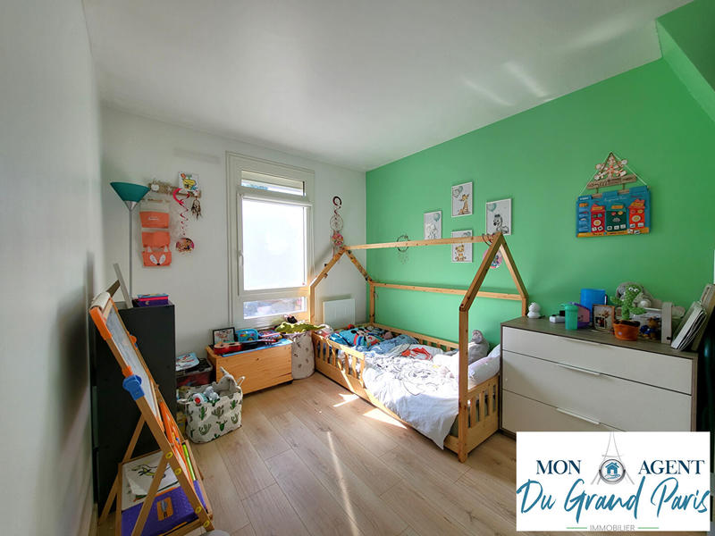 Maison - 94 m² - 5 pièces