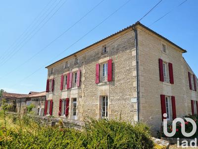 Maison - 245 m² - 7 pièces