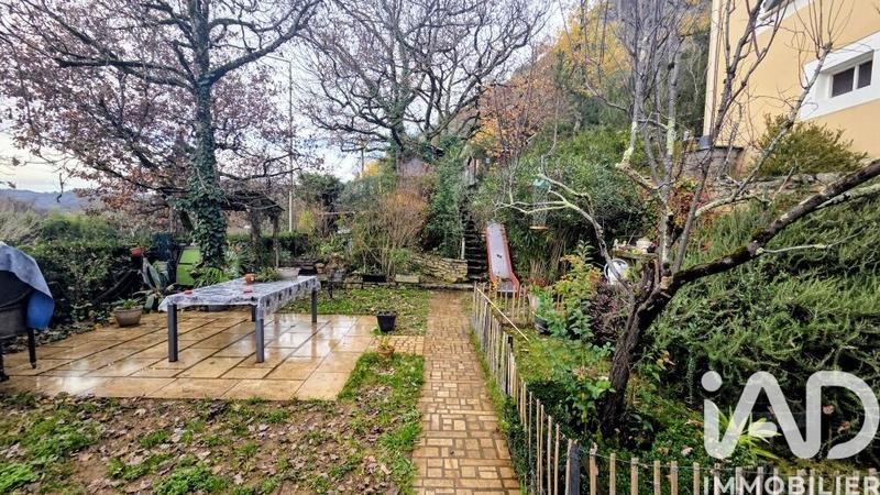 Maison - 188 m² - 10 pièces