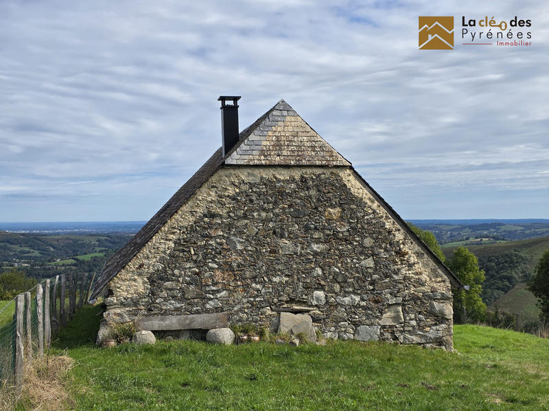 Maison ancienne - 90 m² - 2 pièces