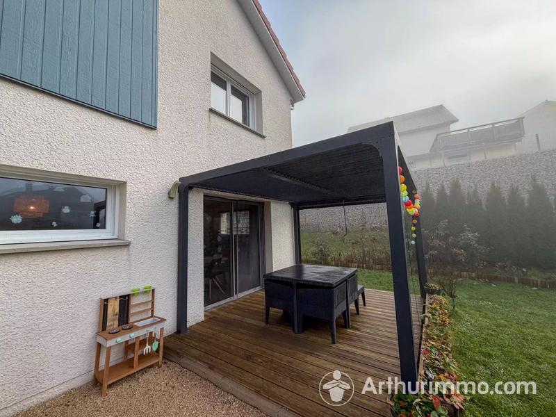 Maison - 98 m² - 4 pièces