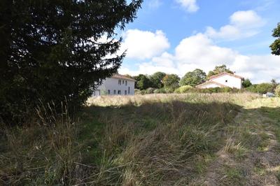 Terrain constructible - 1 224 m²