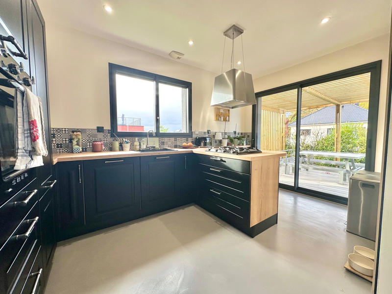 Maison - 130 m² - 7 pièces