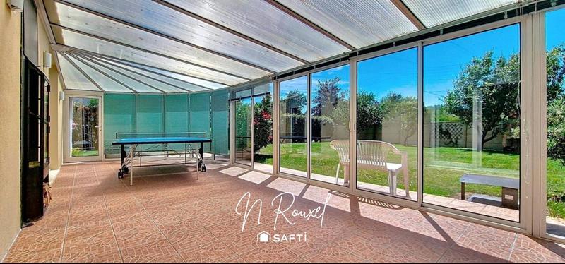 Maison - 240 m² - 7 pièces