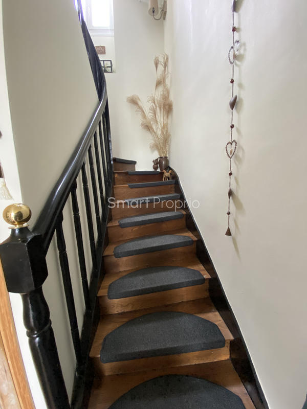 Maison - 140 m² - 6 pièces