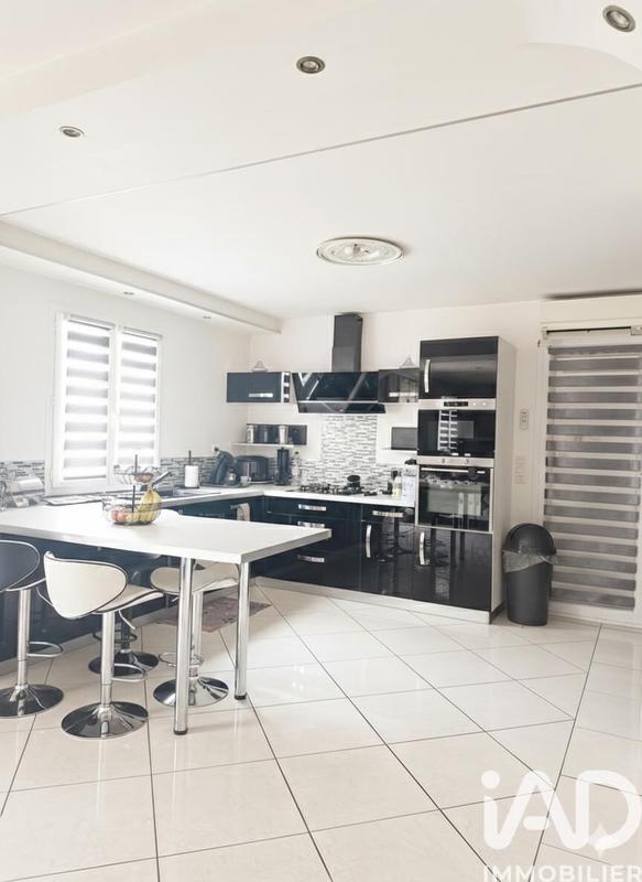 Maison - 125 m² - 7 pièces