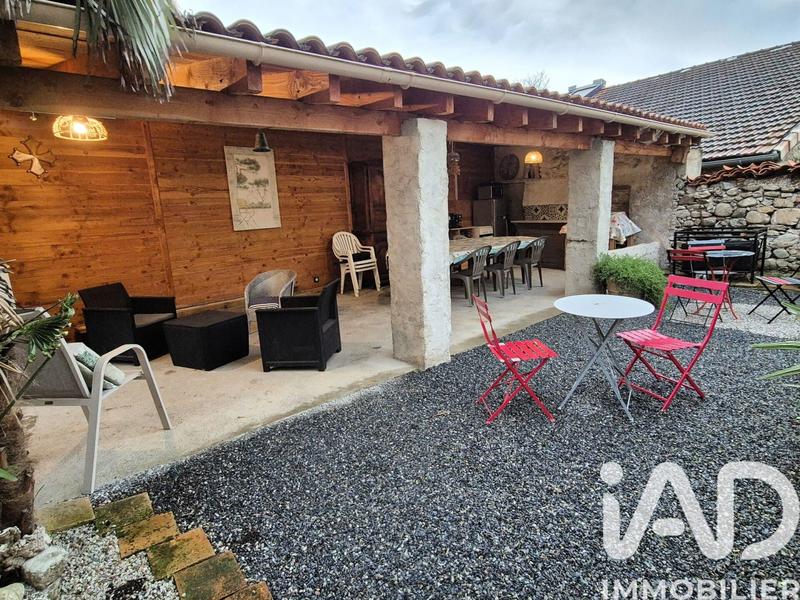 Maison - 194 m² - 8 pièces