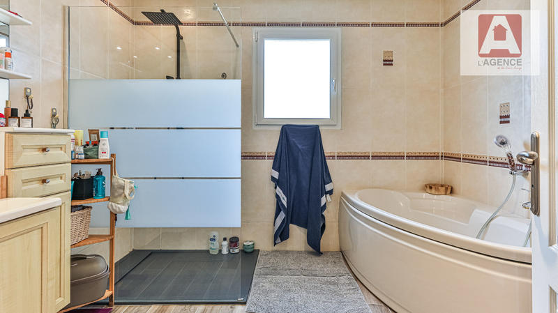 Maison - 109 m² - 5 pièces