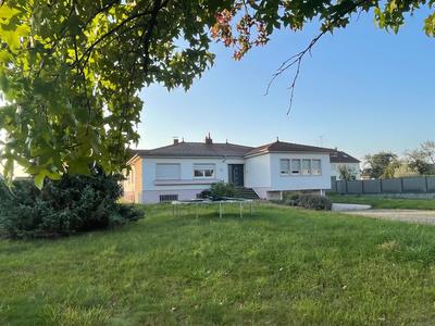 Maison - 210 m² - 8 pièces