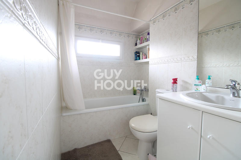 Maison - 101 m² - 6 pièces