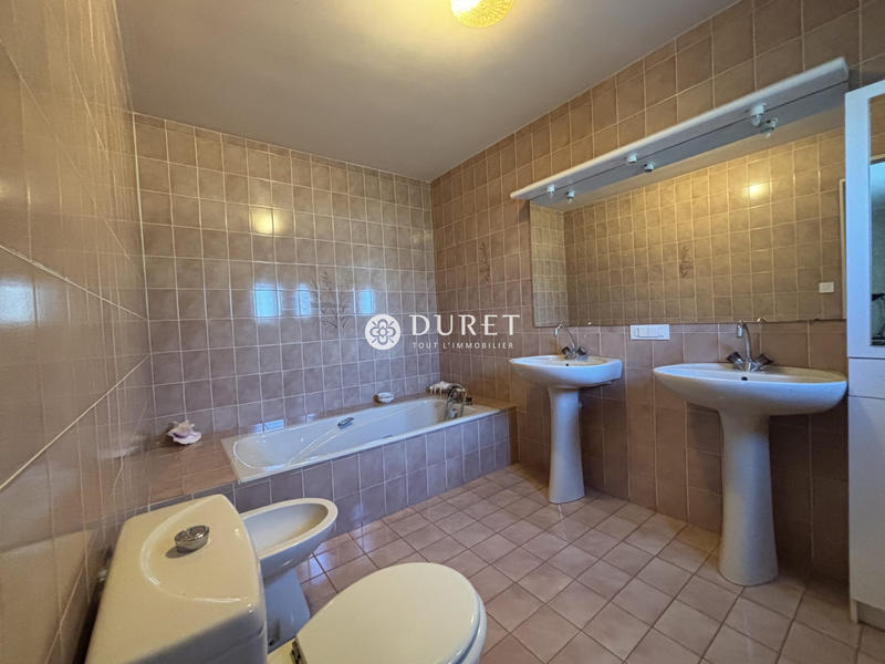 Maison - 188 m² - 6 pièces