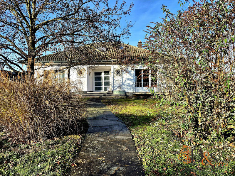 Maison - 177 m² - 7 pièces