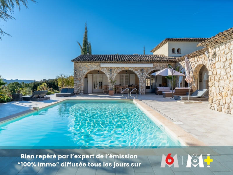 Maison - 345 m² - 10 pièces