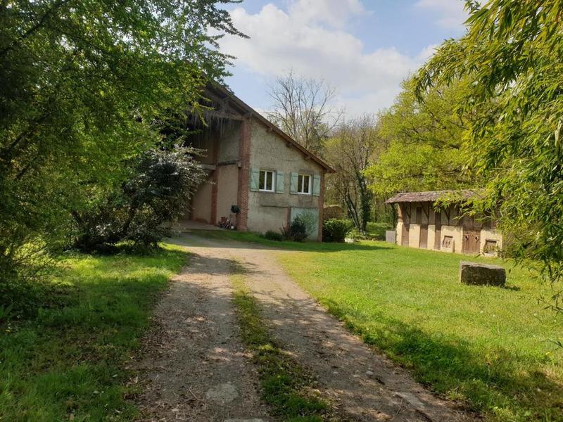 Maison - 380 m² - 12 pièces