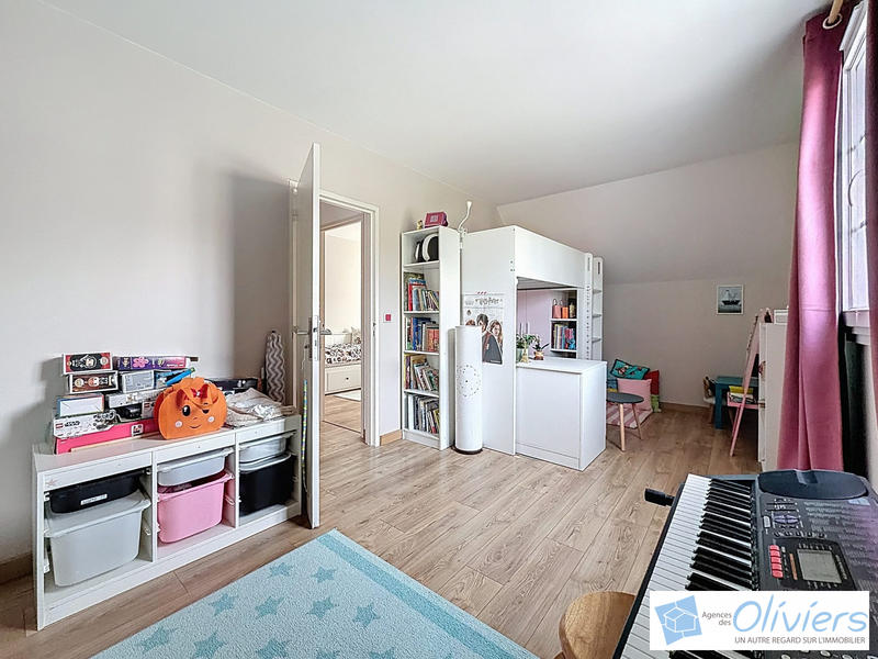 Maison traditionnelle - 155 m² - 6 pièces