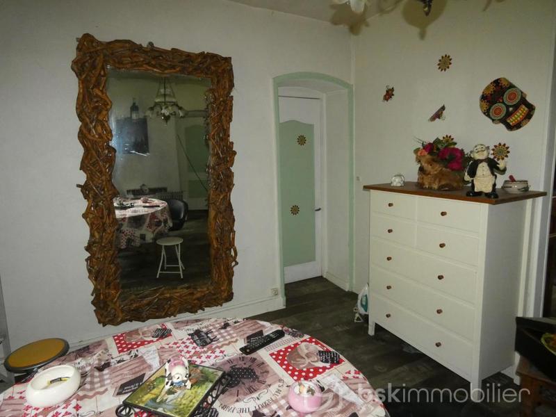 Maison ancienne - 186 m² - 8 pièces