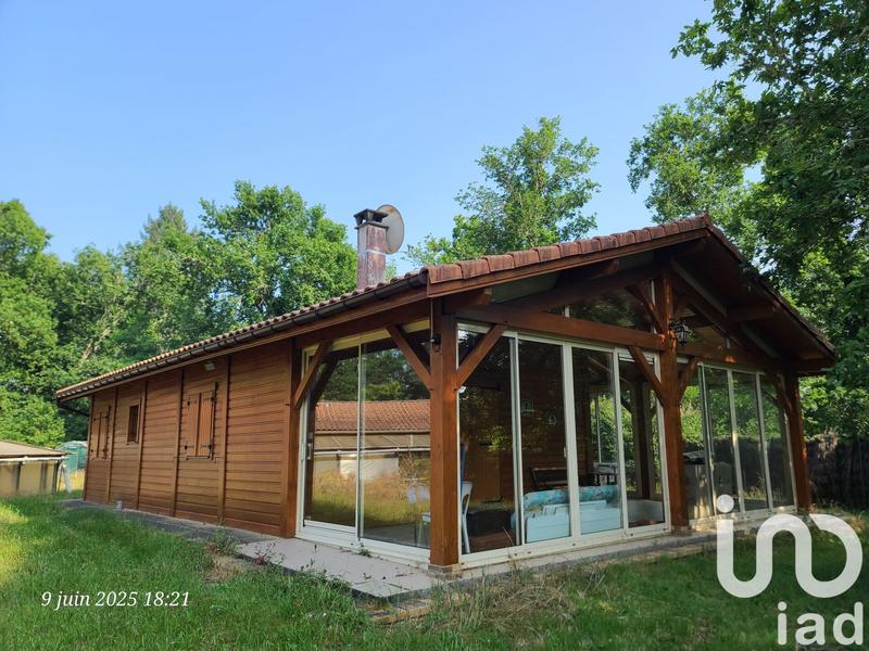 Maison - 232 m² - 8 pièces