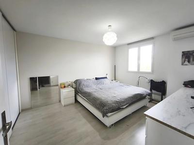 Appartement - 95 m² - 5 pièces